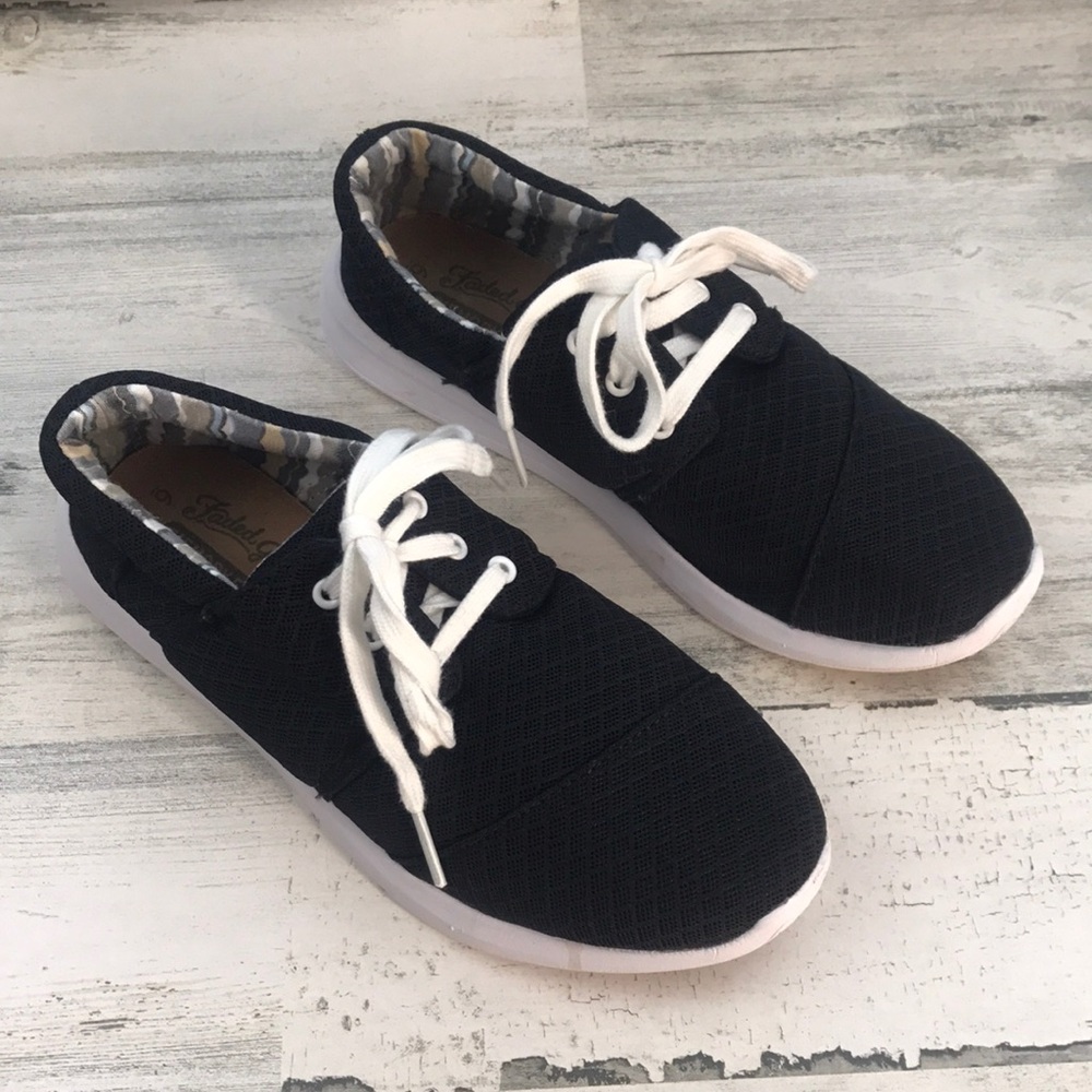 Faded Glory black sneakers size 6 - Picture 3 of 5